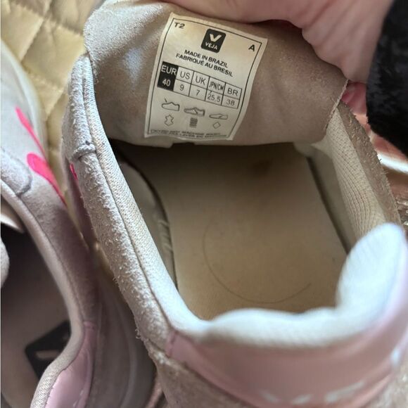 Vega Suede V-10 Sneakers in Fluorescent pink Size 9 - Picture 12 of 12